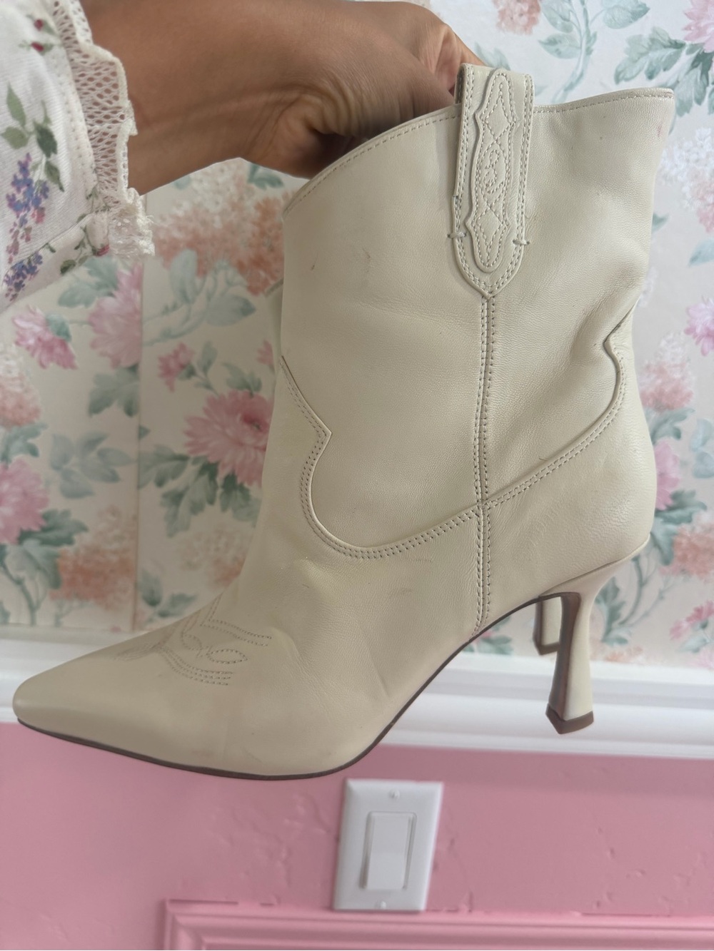 Sam Edelman Cream Pointed-Toe Western Ankle Boots